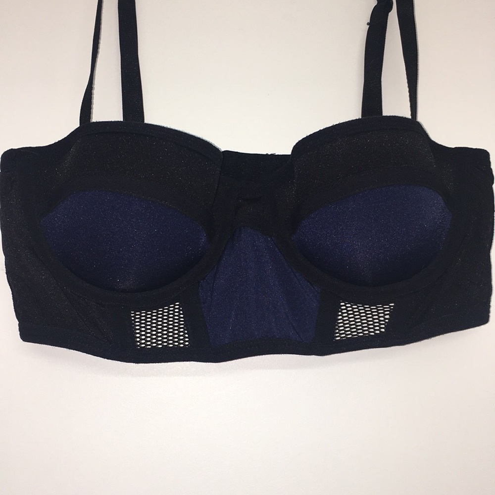 32A blue and black bra